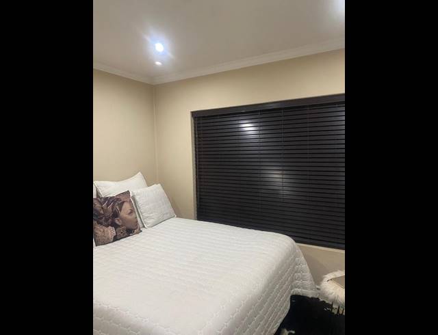 2 BEDROOM APARTMENT FOR SALE IN MONDEOR